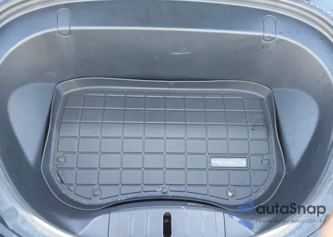 2019 Tesla Model 3 Long Range/Mid Range/Standard Range/Standard Range Plus из США, поврежденный, VIN 5YJ3E1EA9KF411696